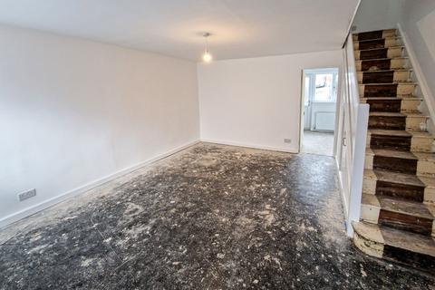 22 Arnside Close, Shaw, Oldham, OL2 8JR