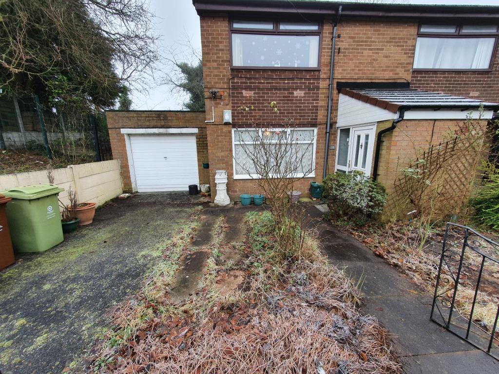 Clevedon Rd, Chadderton, OL9 2 bed flat £84,950
