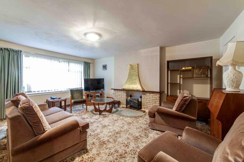 39 Clevedon Road, Chadderton, Oldham, OL9 0AH