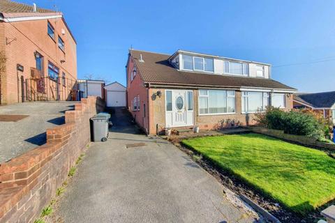12 Den Hill Drive, Springhead, Oldham, OL4 4NR
