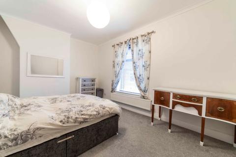 25 Taurus Street, Oldham, OL4 2BN