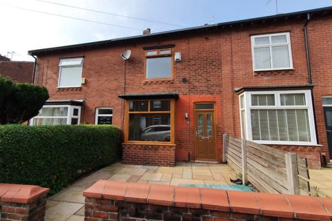 18 Thomas Street, Lees, Oldham, OL4 5BU
