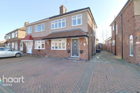 80 Goshawk Gardens, Hayes, UB4 8LB