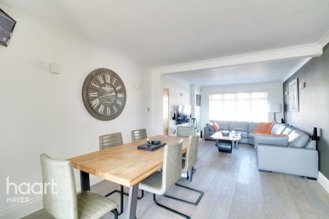 80 Goshawk Gardens, Hayes, UB4 8LB