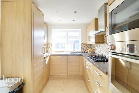 80 Goshawk Gardens, Hayes, UB4 8LB