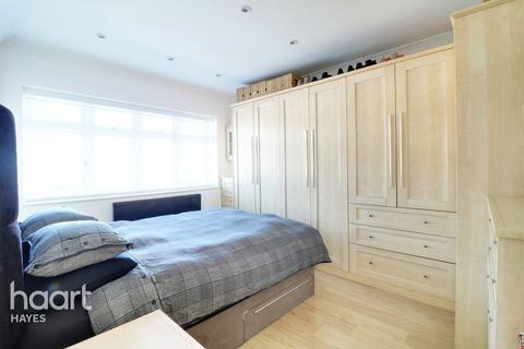 80 Goshawk Gardens, Hayes, UB4 8LB