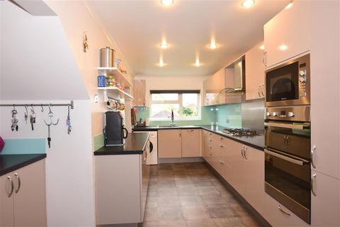 11 Fairview Drive, Higham, Rochester, ME3 7BG
