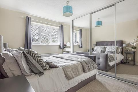 3 Alsford Close, Lightwater, GU18 5LF