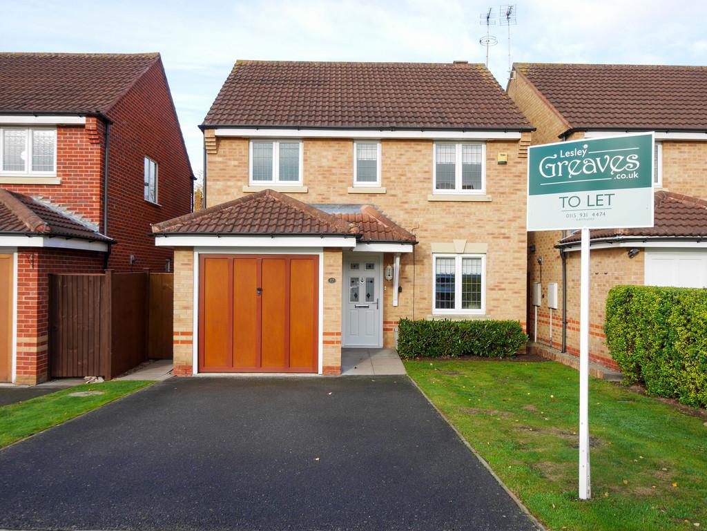 Newton Close, Lowdham, Nottingham 3 bed detached house £950 pcm (£219 pw)