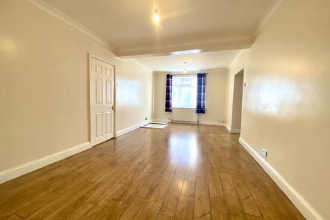 41 Homeway, Romford, RM3 0HD