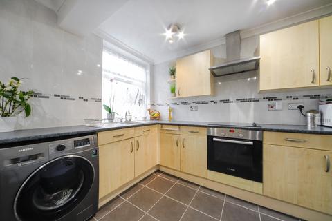 91 King Edwards Road, Enfield, EN3 7DA
