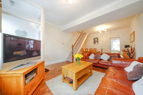 91 King Edwards Road, Enfield, EN3 7DA