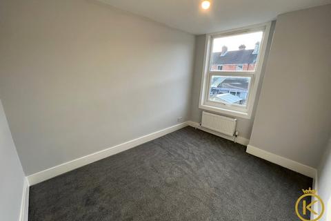 3 bedroom terraced house to rent, Newcome Road, Portsmouth