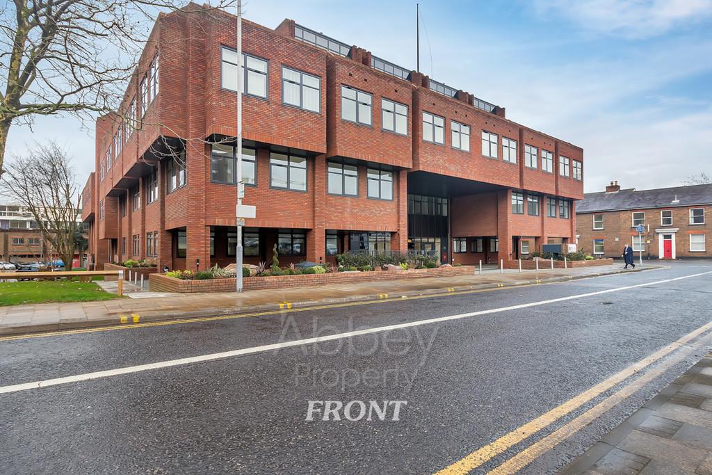 The Landmark, Flowers Way, Luton 2 bed flat £190,000