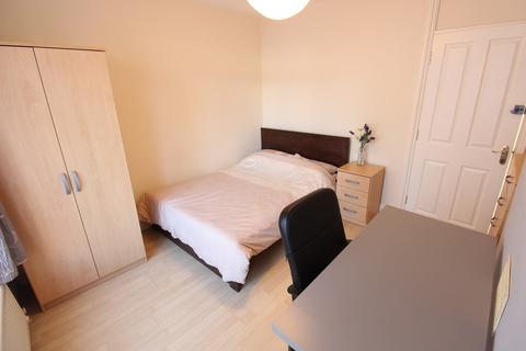 5 bedroom apartment to rent - Devonshire Road, Southampton