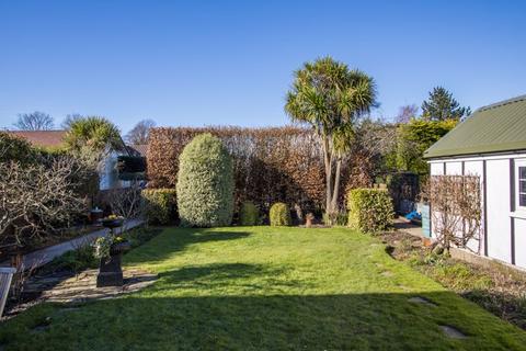 15 Augusta Road, Penarth, CF64 5RH
