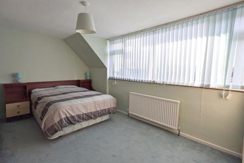 15 Cardinal Close, Tonbridge, TN9 2EN