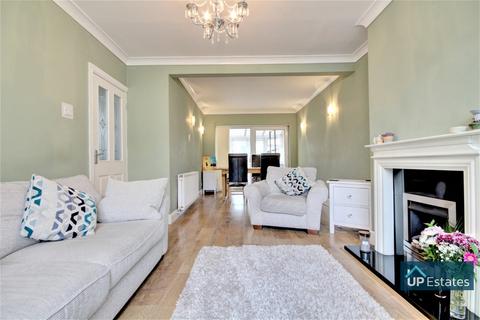 81 Armscott Road, Coventry, CV2 3AJ