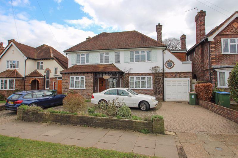 Claygate Lane, Hinchley Wood 4 bed detached house £1,295,000