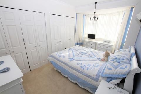 7 Kings Close, Crayford, Dartford, DA1 4EU