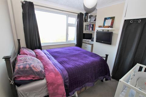 7 Kings Close, Crayford, Dartford, DA1 4EU