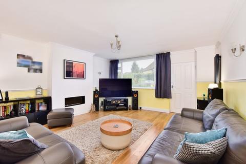 12 Gregory Road, Hedgerley, Slough, SL2 3XL