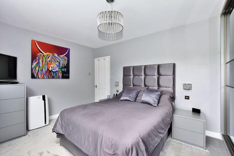12 Gregory Road, Hedgerley, Slough, SL2 3XL