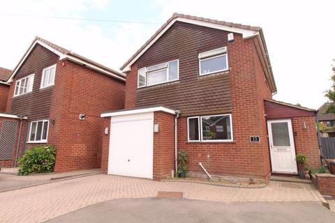 15 Barns Close, Walsall, WS9 9BD