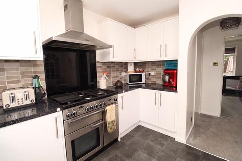 15 Barns Close, Walsall, WS9 9BD