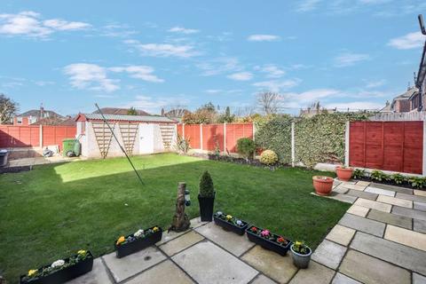 18 Addison Square, Widnes, WA8 7DF