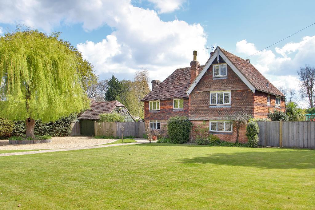 High Street, Staplehurst, Kent, TN12 0BH 5 bed detached house for sale