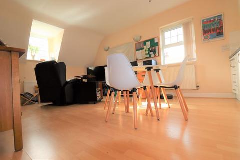 Flat 19, The Links Howbeck Road, Prenton, CH43 6XD