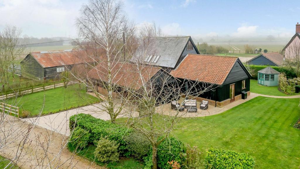 Church Road, Combs, Stowmarket, Suffolk 4 bed barn conversion £695,000