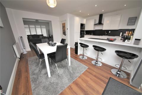 15 Williamsons Way, Corringham, Stanford-le-hope, SS17 7RT