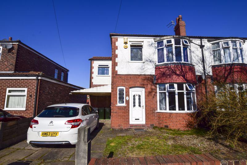 Overton Crescent, Sale 4 bed semidetached house £400,000