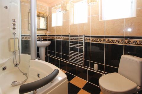47 Cherry Avenue, Clevedon, BS21 6DX