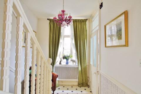 30 Lee Road, Lynton, EX35 6BS
