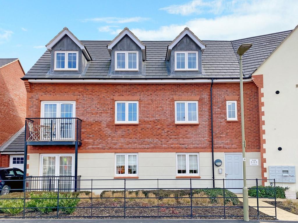 Ampthill Way, Faringdon, SN7 1 bed apartment £170,000
