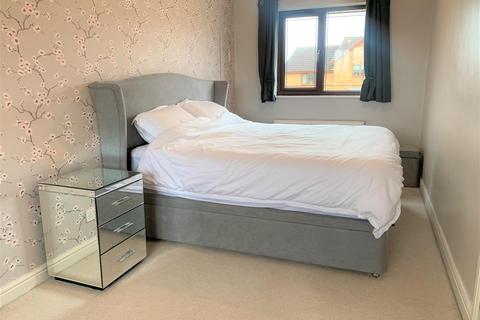 37 Ashwell Close, Shafton, Barnsley, S72 8NZ