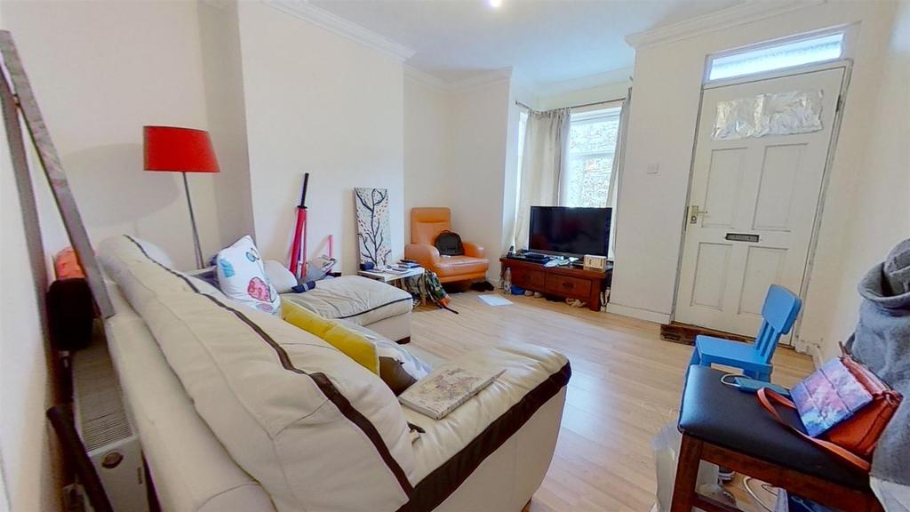 Avenue Road, Norwich 3 bed terraced house £975 pcm (£225 pw)