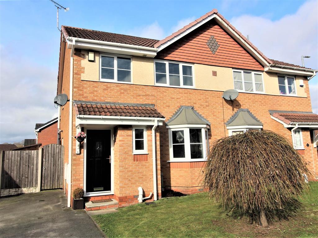 Goodwood Grove, Wrexham 3 bed semidetached house £170,000
