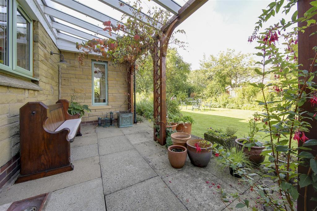 Meadow Park, Irwell Vale, Ramsbottom... 4 bed detached house £550,000