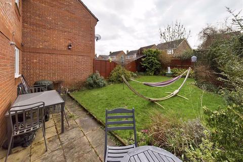 3 Grenadier Close, Abbeymead, Gloucester, GL4 5GX