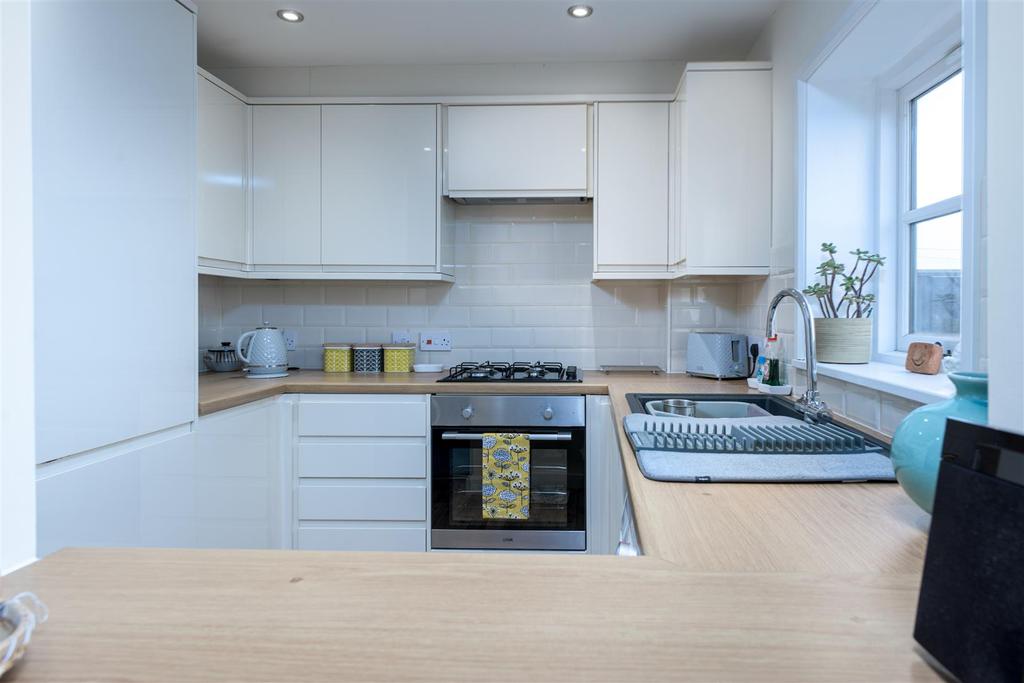 Fitted Kitchen