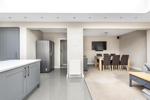 19 Richlands Avenue, Epsom, KT17 2JW