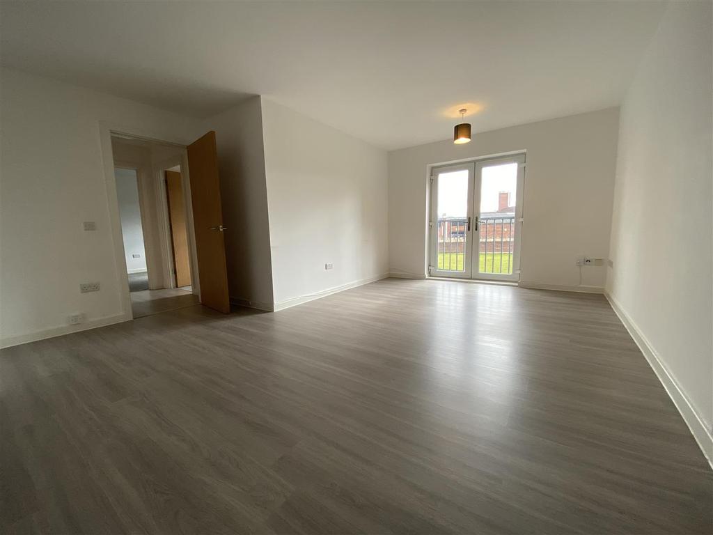Quantum, Chapeltown Street 2 bed apartment £975 pcm (£225 pw)