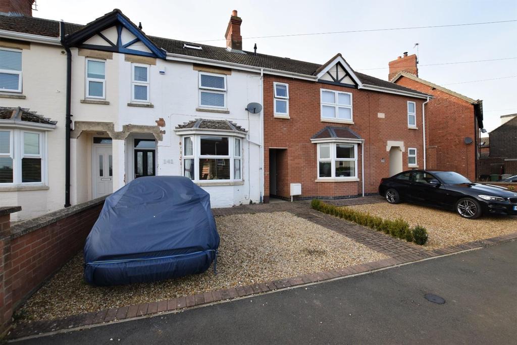 Brooke Road, Oakham 2 bed terraced house £250,000