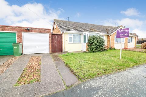 1 Willow Crescent, Hatfield Peverel, Chelmsford, CM3 2LJ