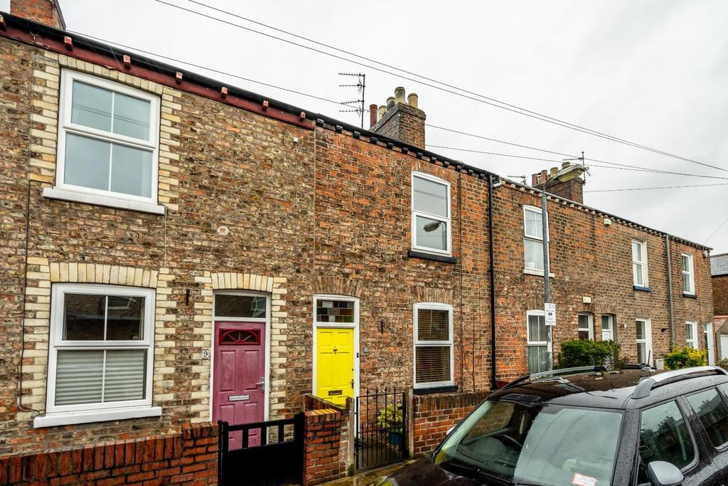 Park Lane, Holgate, York 2 bed terraced house £250,000