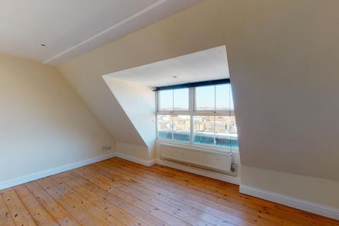 Flat 3, 3 Camden Road, Ramsgate, CT11 8HW